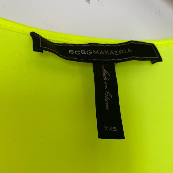 BCBG Asymmetrical Flowy Neón Dress - Picture 2 of 3